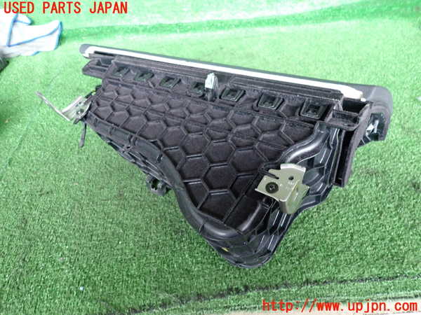 2UPJ-9239797516]BMW 320i(3B20)グローブボックス1 中古 (F30)_4