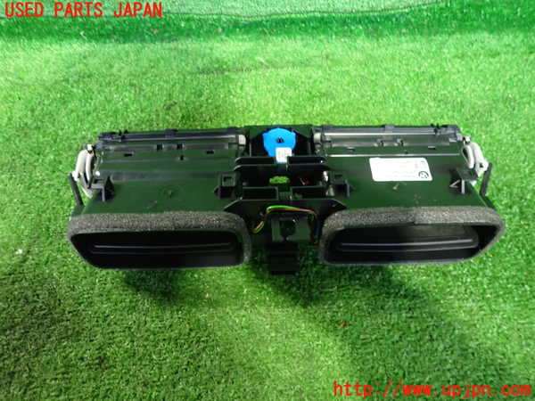 2UPJ-9239797526]BMW 320i(3B20)エアコン吹き出し口1 (真中) 中古 (F30)_2