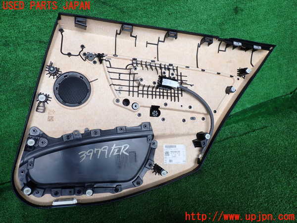 2UPJ-9239791324]BMW 320i(3B20)左後ドア内張り 中古 (F30)_3