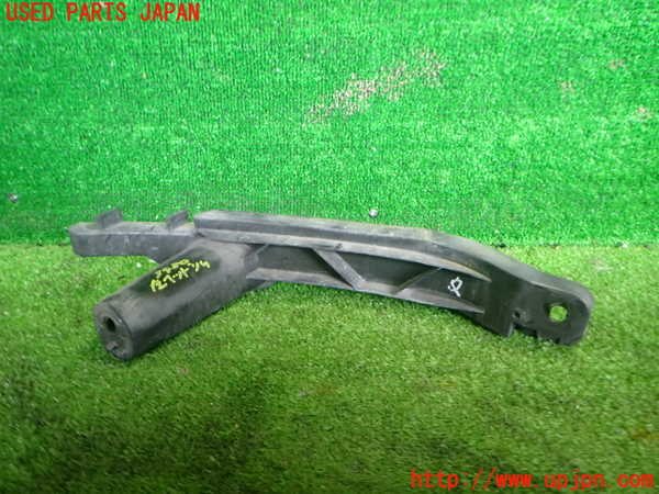 2UPJ-9239801142]VW ゴルフ GTI(1KAXX)左ヘッドライトリム 中古_2