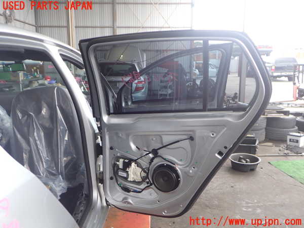 2UPJ-9239801290]VW ゴルフ GTI(1KAXX)右後ドア 中古(43R-001057 M63100)_5