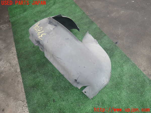 2UPJ-9239801090]VW ゴルフ GTI(1KAXX)右前フェンダーライナー 中古_2