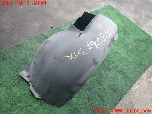 2UPJ-9239801090]VW ゴルフ GTI(1KAXX)右前フェンダーライナー 中古_3