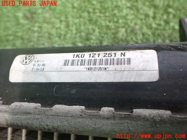 2UPJ-9239802321]VW ゴルフ GTI(1KAXX)ラジエーター1 中古_3