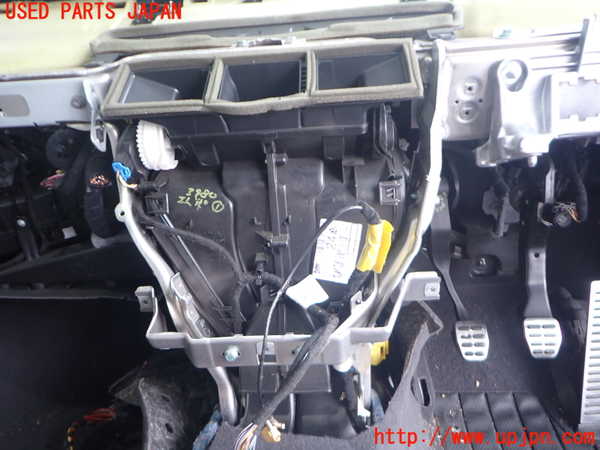 2UPJ-9239806081]VW ゴルフ GTI(1KAXX)エバポレーター1 中古_2