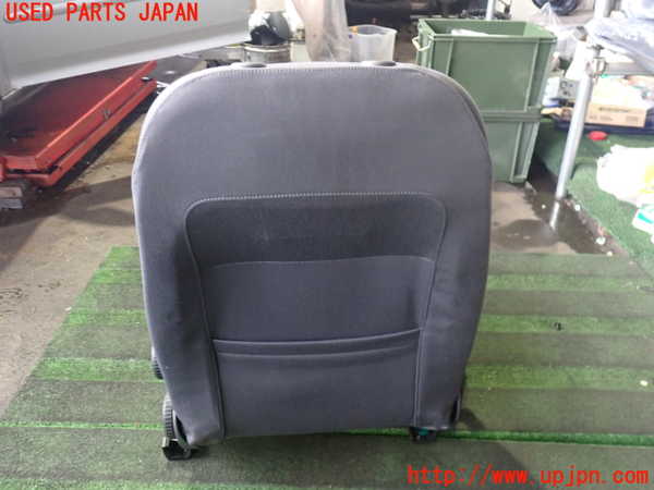 2UPJ-9239807065]VW ゴルフ GTI(1KAXX)助手席シート 中古_5
