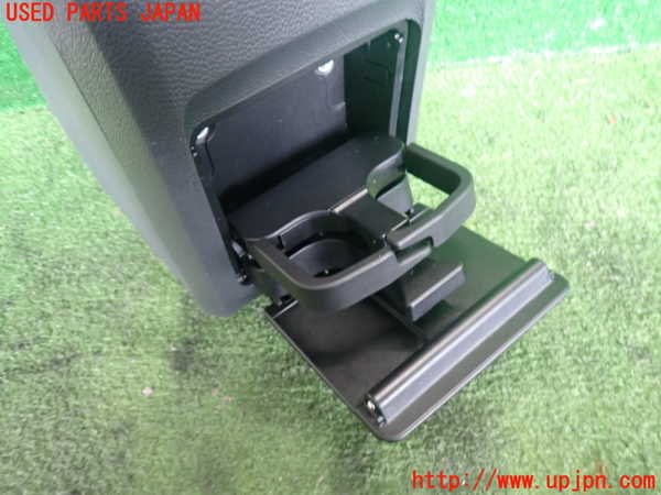2UPJ-9239807540]VW ゴルフ GTI(1KAXX)センターコンソール 中古_4