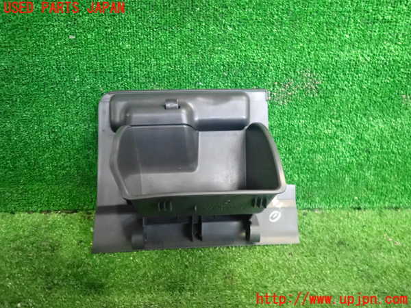 2UPJ-9239807841]VW ゴルフ GTI(1KAXX)小物入れ1 中古_2