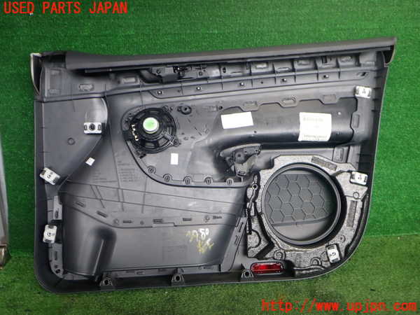 2UPJ-9239801264]VW ゴルフ GTI(1KAXX)左前ドア内張り 中古_4