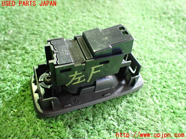2UPJ-9239816245]ボルボ・V40(MB4164T)左前パワーウィンドウスイッチ 中古_3