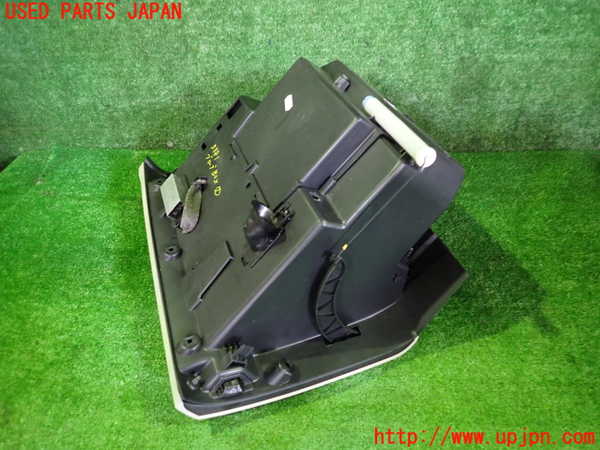 2UPJ-9239817516]ボルボ・V40(MB4164T)グローブボックス1 中古_2