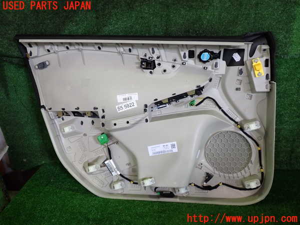 2UPJ-9239811234]ボルボ・V40(MB4164T)右前ドア内張り 中古_3
