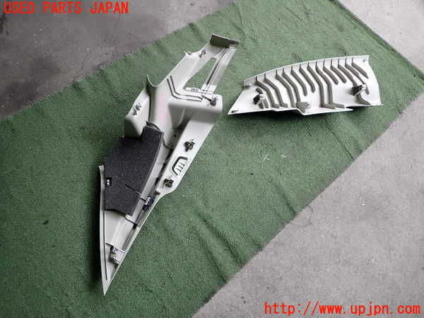 2UPJ-9239817675]ボルボ・V40(MB4164T)右リアピラートリム 中古_4