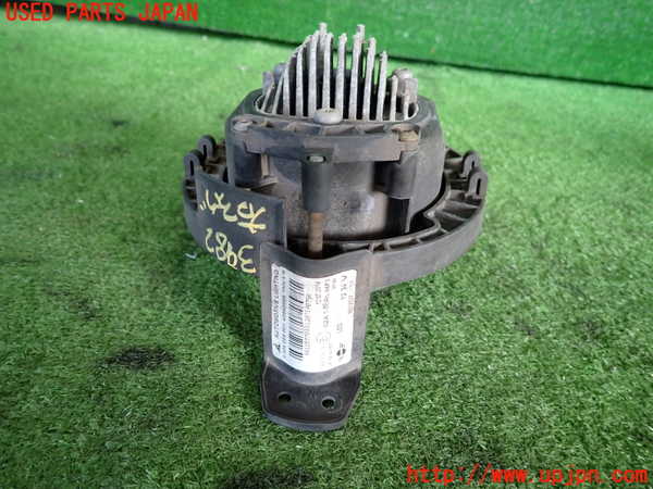2UPJ-9239821180]BMW ミニ(MINI)クーパーD クロスオーバー(XD20F)(R60)右フォグ 中古_2