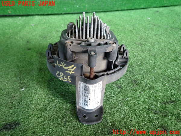 2UPJ-9239821182]BMW ミニ(MINI)クーパーD クロスオーバー(XD20F)(R60)左フォグ 中古_2