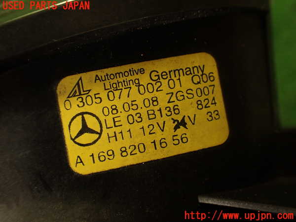 2UPJ-9239831180]ベンツ C250 ステーションワゴン(204252)右フォグ 中古 (S204)_4