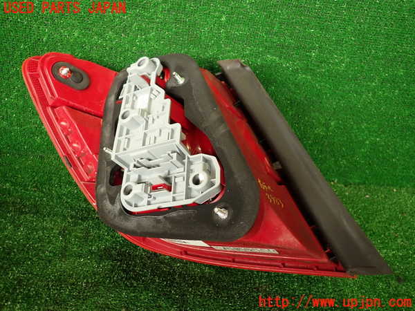 2UPJ-9239831530]ベンツ C250 ステーションワゴン(204252)右テールランプ 中古 (S204)_2