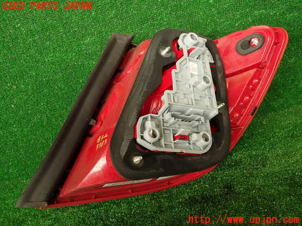 2UPJ-9239831536]ベンツ C250 ステーションワゴン(204252)左テールランプ 中古 (S204)_2