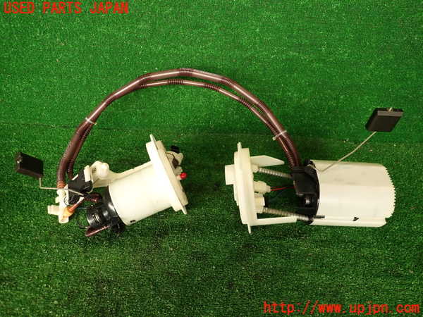 2UPJ-9239832510]ベンツ C250 ステーションワゴン(204252)燃料ポンプ 中古 (S204)_2