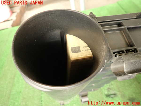 2UPJ-9239832560]ベンツ C250 ステーションワゴン(204252)エアクリーナーボックス 中古 (S204)_5