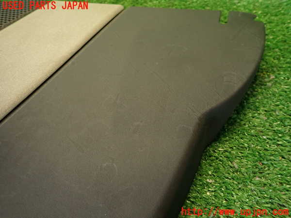 2UPJ-9239832160]ベンツ C250 ステーションワゴン(204252)エンジンアッパーカバー 中古 (S204)_2