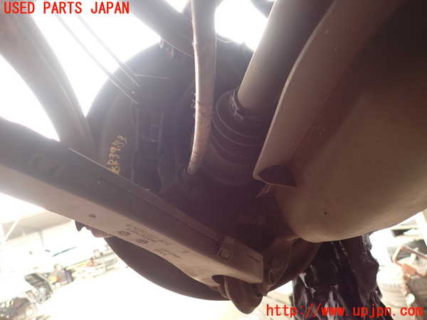 2UPJ-9239834300]ベンツ C250 ステーションワゴン(204252)右リアナックルハブ 中古 (S204)_2