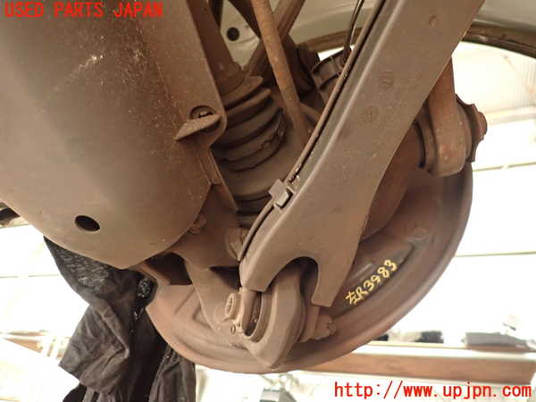2UPJ-9239834305]ベンツ C250 ステーションワゴン(204252)左リアナックルハブ 中古 (S204)_2