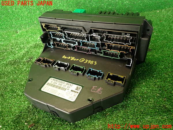 2UPJ-9239836741]ベンツ C250 ステーションワゴン(204252)ヒューズボックス1 中古 (S204)_2