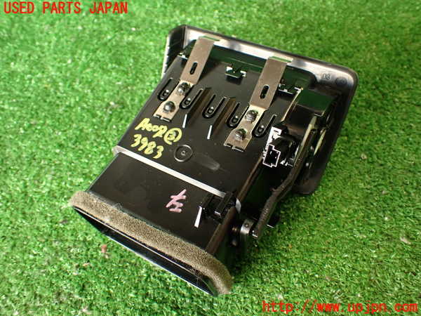 2UPJ-9239837528]ベンツ C250 ステーションワゴン(204252)エアコン吹き出し口3 (左) 中古 (S204)_3