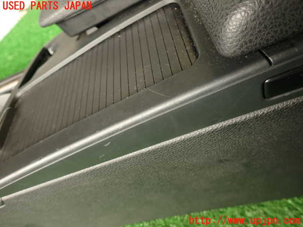 2UPJ-9239837540]ベンツ C250 ステーションワゴン(204252)センターコンソール 中古 (S204)_3