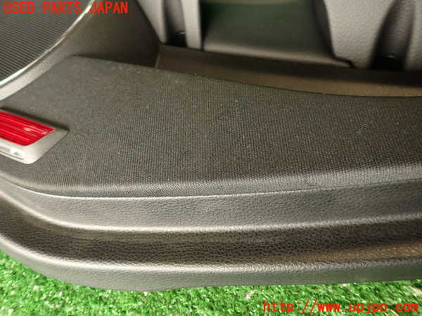 2UPJ-9239831294]ベンツ C250 ステーションワゴン(204252)右後ドア内張り 中古 (S204)_4