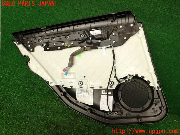 2UPJ-9239831294]ベンツ C250 ステーションワゴン(204252)右後ドア内張り 中古 (S204)_5