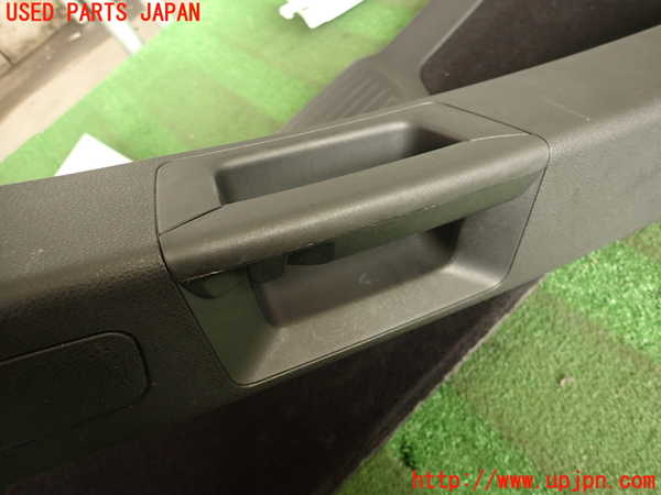 2UPJ-9239831578]ベンツ C250 ステーションワゴン(204252)バックドア内張り 中古 (S204)_2