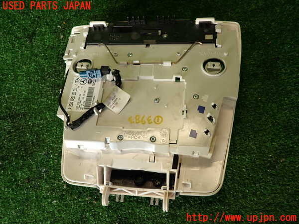 2UPJ-9239836411]ベンツ C250 ステーションワゴン(204252)ルームランプ1 (真中1 列目) 中古 (S204)_4