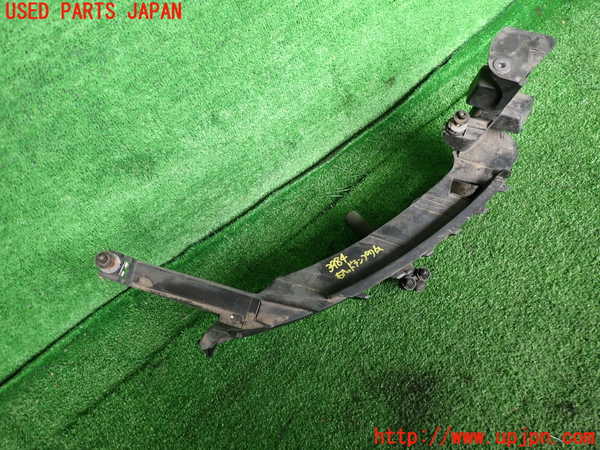 2UPJ-9239841140]アウディ・A3 スポーツバック(8PCAX)右ヘッドライトリム 中古_2