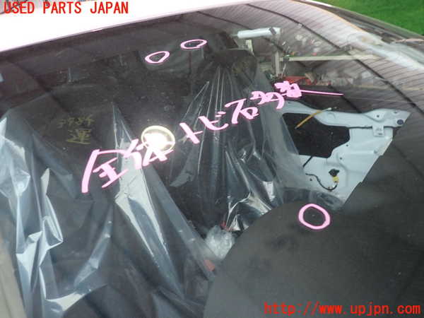 2UPJ-9239841195]アウディ・A3 スポーツバック(8PCAX)フロントガラス 中古 GUARDIAN M45L1A 43R-00168_2