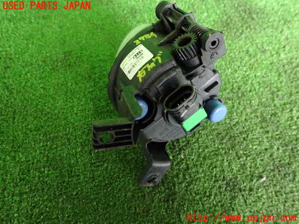 2UPJ-9239841180]アウディ・A3 スポーツバック(8PCAX)右フォグ 中古_2