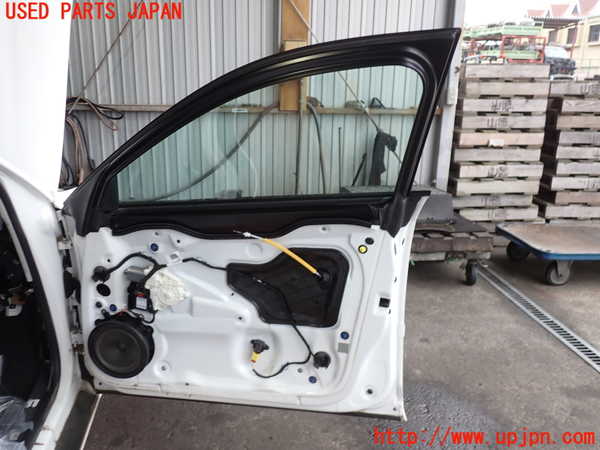 2UPJ-9239841230]アウディ・A3 スポーツバック(8PCAX)右前ドア 中古 SAINT-GOBAIN SEKURIT M24100 43R-001025_4