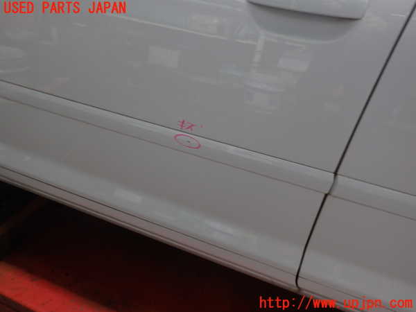 2UPJ-9239841260]アウディ・A3 スポーツバック(8PCAX)左前ドア 中古 SAINT-GOBAIN SEKURIT M24100 43R-001025_2