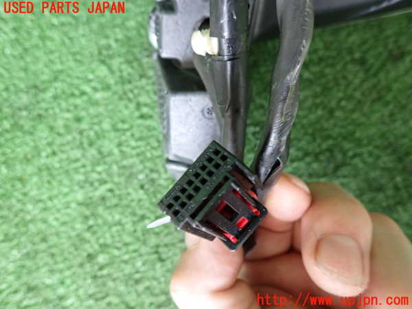 2UPJ-9239841210]アウディ・A3 スポーツバック(8PCAX)右ドアミラー 中古_4