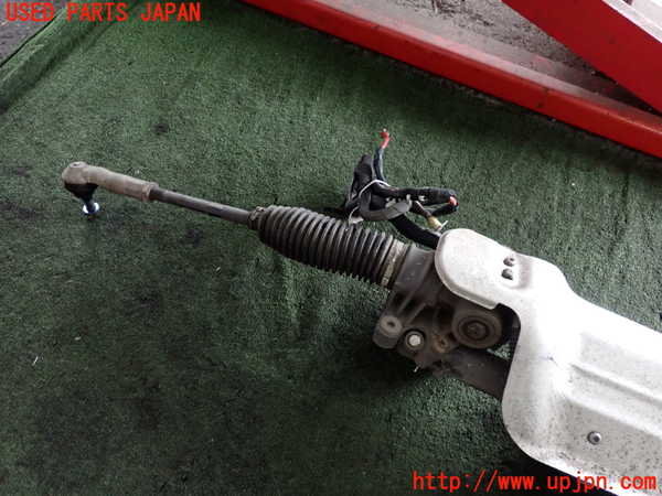 2UPJ-9239844235]アウディ・A3 スポーツバック(8PCAX)パワステギアボックス 中古_3