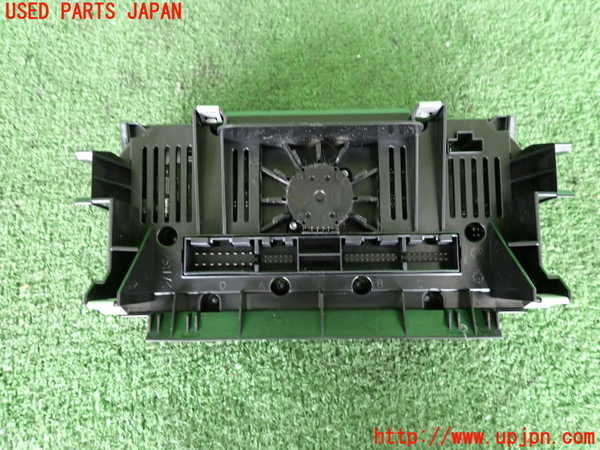 2UPJ-9239846066]アウディ・A3 スポーツバック(8PCAX)エアコンスイッチ1 中古_2