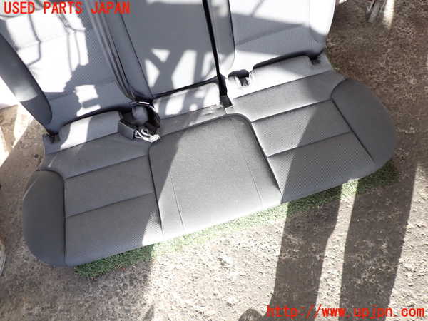 2UPJ-9239847385]アウディ・A3 スポーツバック(8PCAX)リアシート 中古_3