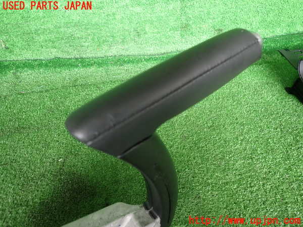 2UPJ-9239847550]アウディ・A3 スポーツバック(8PCAX)サイドブレーキレバー 中古_3