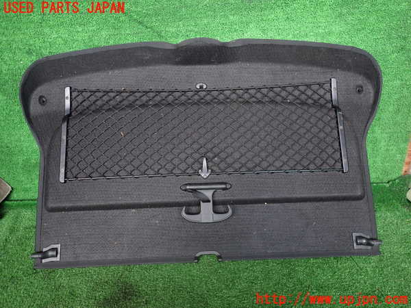 2UPJ-9239847761]アウディ・A3 スポーツバック(8PCAX)トノカバー1 中古_2