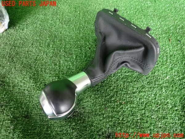 2UPJ-9239847570]アウディ・A3 スポーツバック(8PCAX)シフトノブ 中古_3