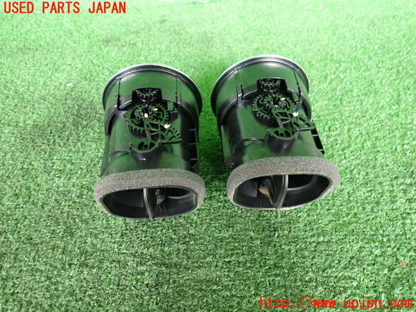 2UPJ-9239847526]アウディ・A3 スポーツバック(8PCAX)エアコン吹き出し口1(真中) 中古_2