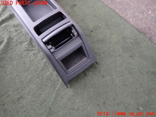 2UPJ-9239847540]アウディ・A3 スポーツバック(8PCAX)センターコンソール 中古_4