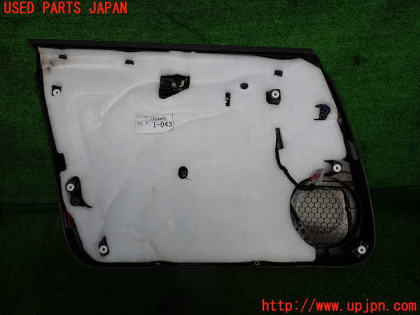 2UPJ-9239841234]アウディ・A3 スポーツバック(8PCAX)右前ドア内張り 中古_3