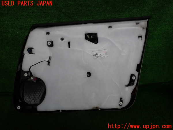 2UPJ-9239841264]アウディ・A3 スポーツバック(8PCAX)左前ドア内張り 中古_3